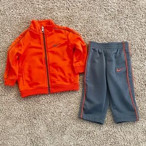 Nike baby track suit NWOT